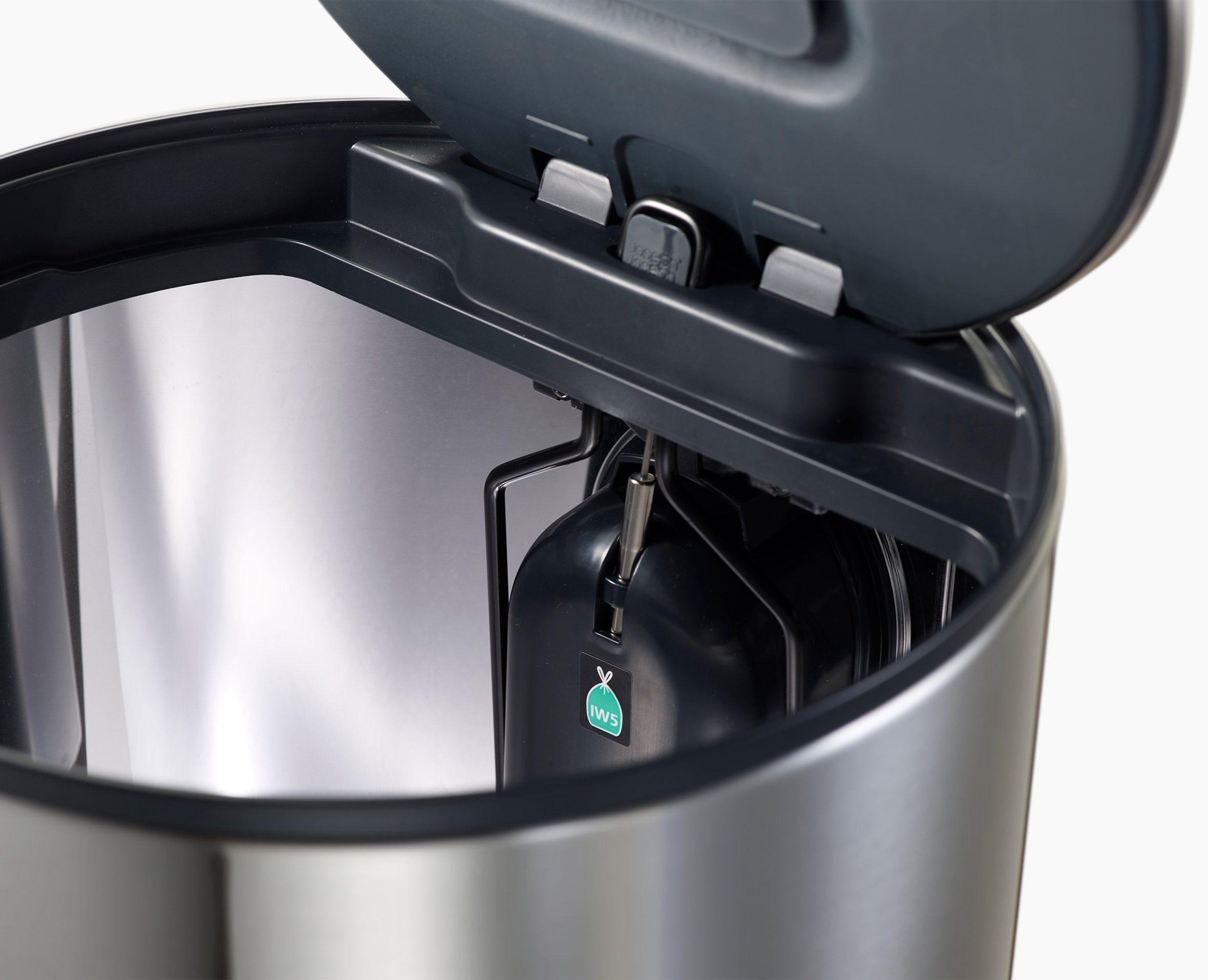Arc™ 30L Easy-push Stainless-steel Pedal Bin Starter Set