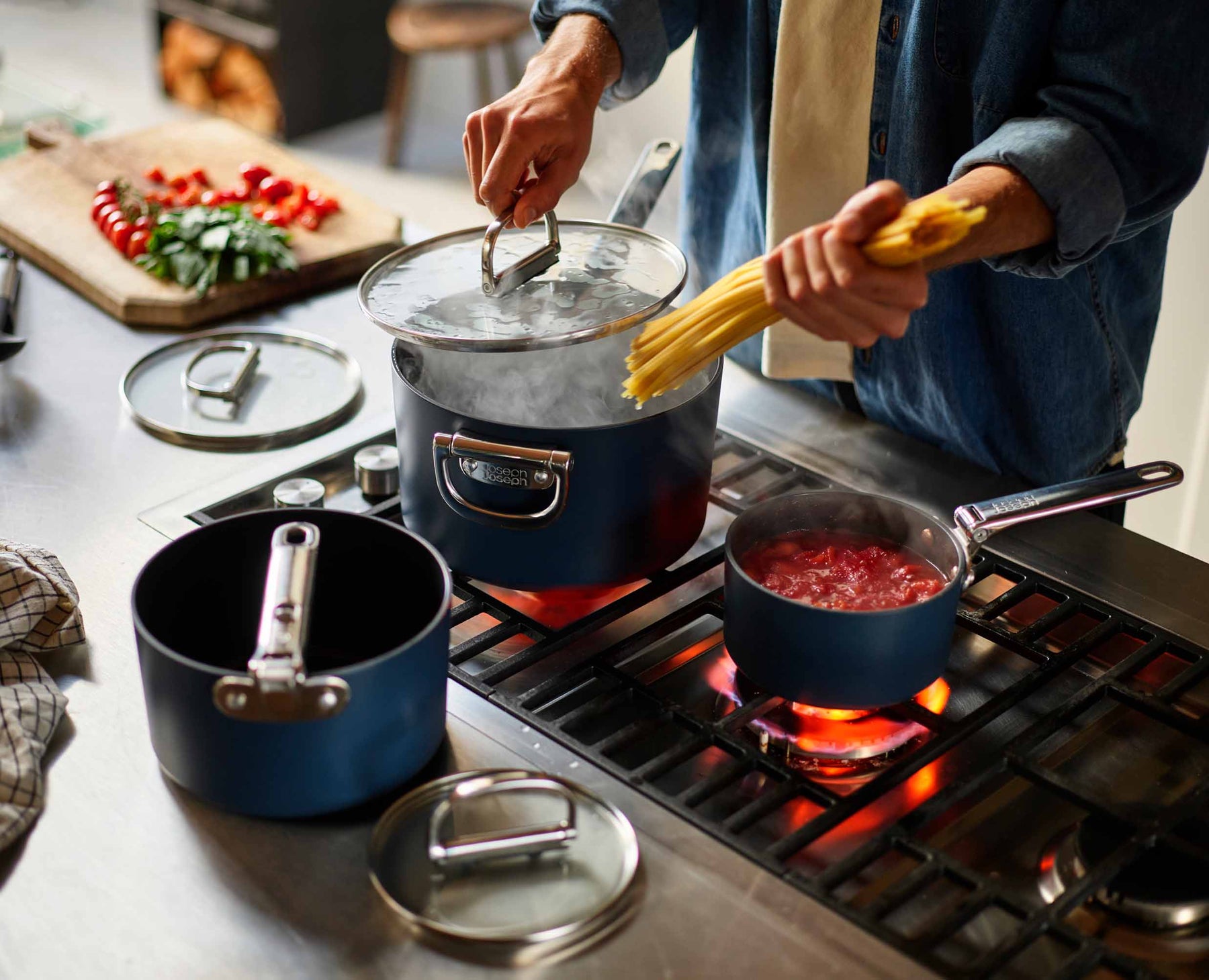 Space™ 23cm Non-stick Blue Saucepan & Lid - 45039 - Image 4