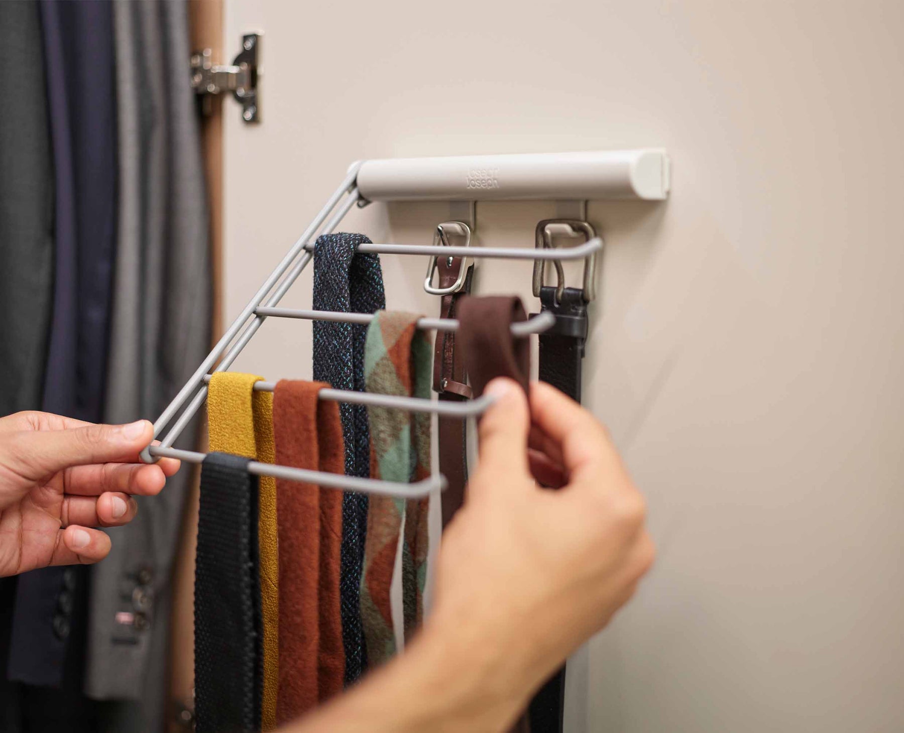 Orderly™ Belt, Tie & Scarf Hanging Rail - 55005 - Image 3