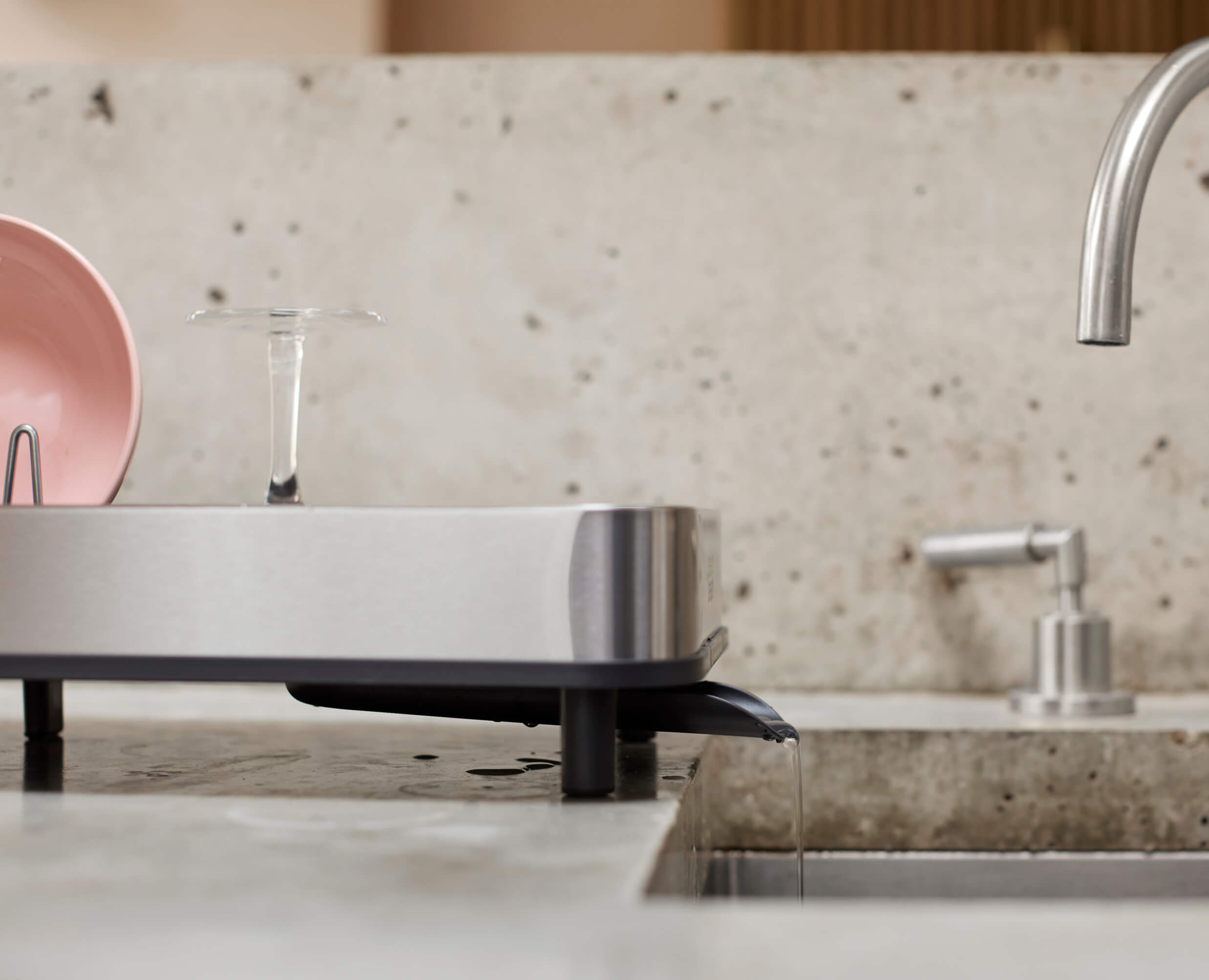 Extend™ Slim Steel Expandable Grey Dish Drainer