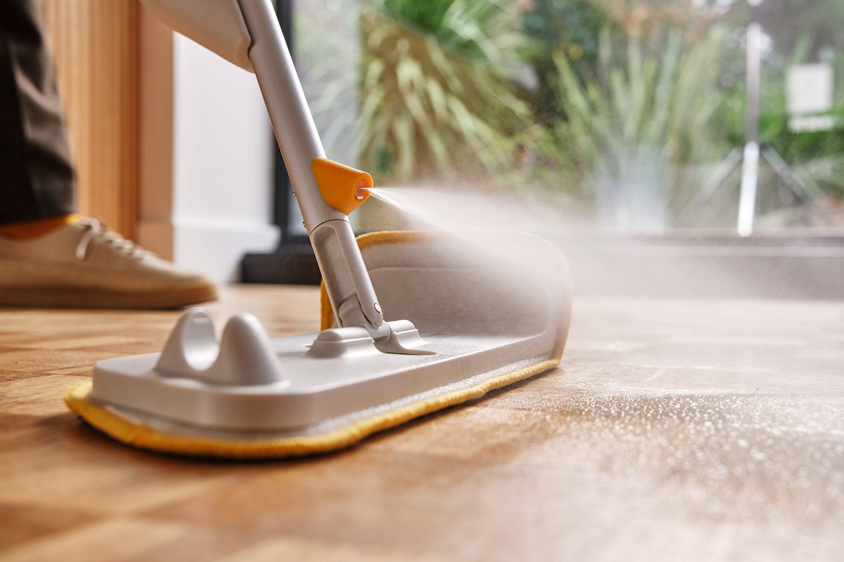 CleanTech 2-in-1 Spray Mop