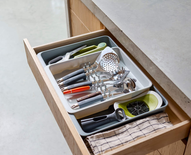 DrawerStore™ Expanding Utensil &amp; Gadget Organiser