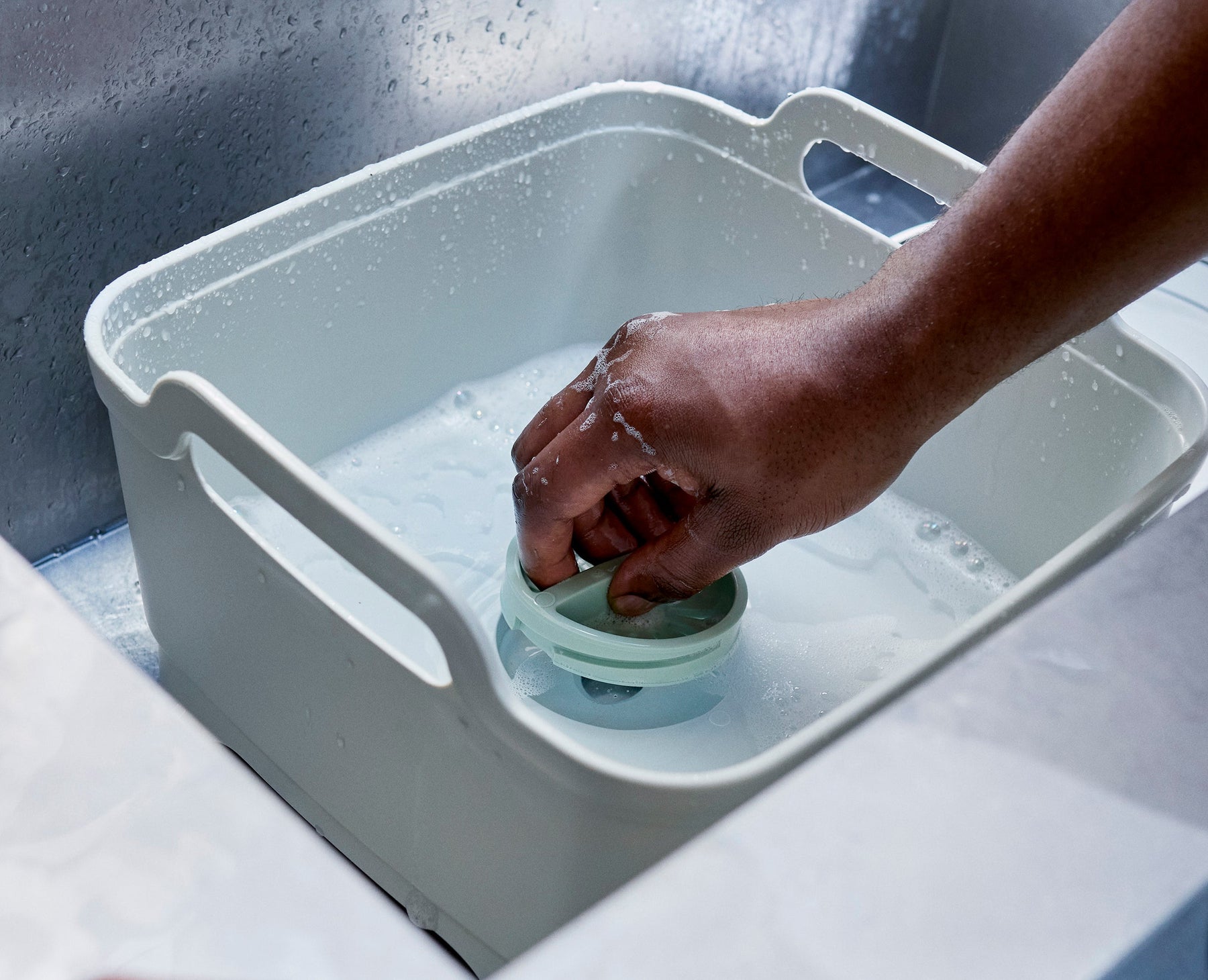 Wash&amp;Drain™ Grey Washing Up Bowl